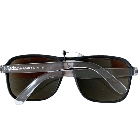 Vintage RADZ By Foster Grant Black Sunglasses - Picture 2 of 5